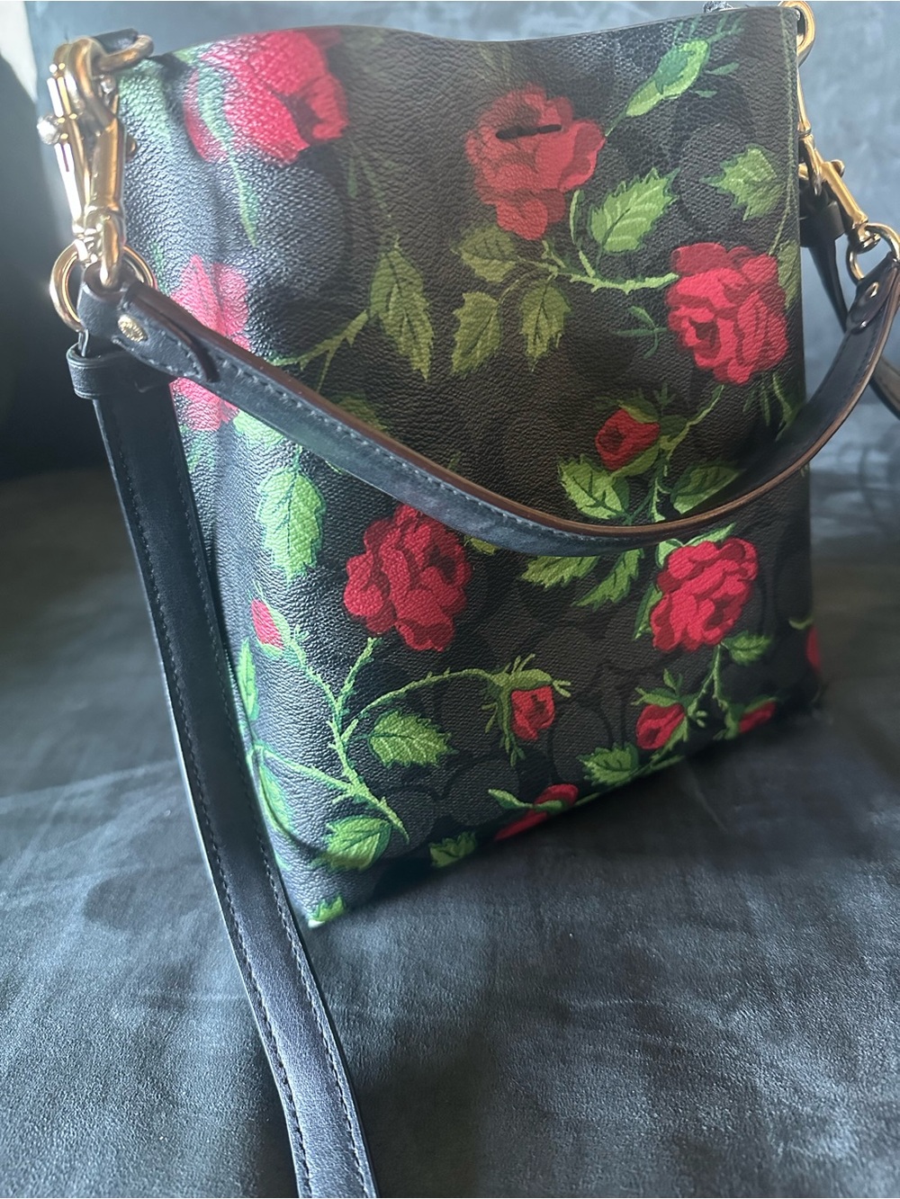Coach Black Floral Signature Bucket Bag with Red Roses - Picture 3 of 8